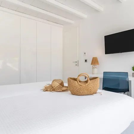 Luxury Mykonos - 3 Bedrooms - Estaffe - Amazing Agean Views - Wind Protected Alfresco Dining Area Villa