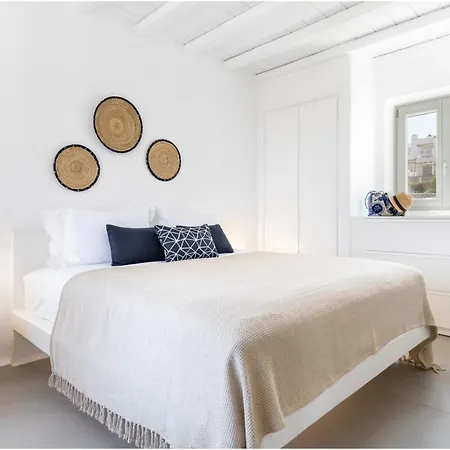 Luxury Mykonos - 3 Bedrooms - Estaffe - Amazing Agean Views - Wind Protected Alfresco Dining Area * Kalafatis
