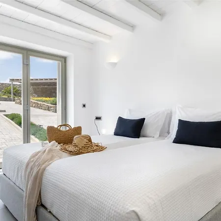 Luxury Mykonos - 3 Bedrooms - Estaffe - Amazing Agean Views - Wind Protected Alfresco Dining Area Kalafatis